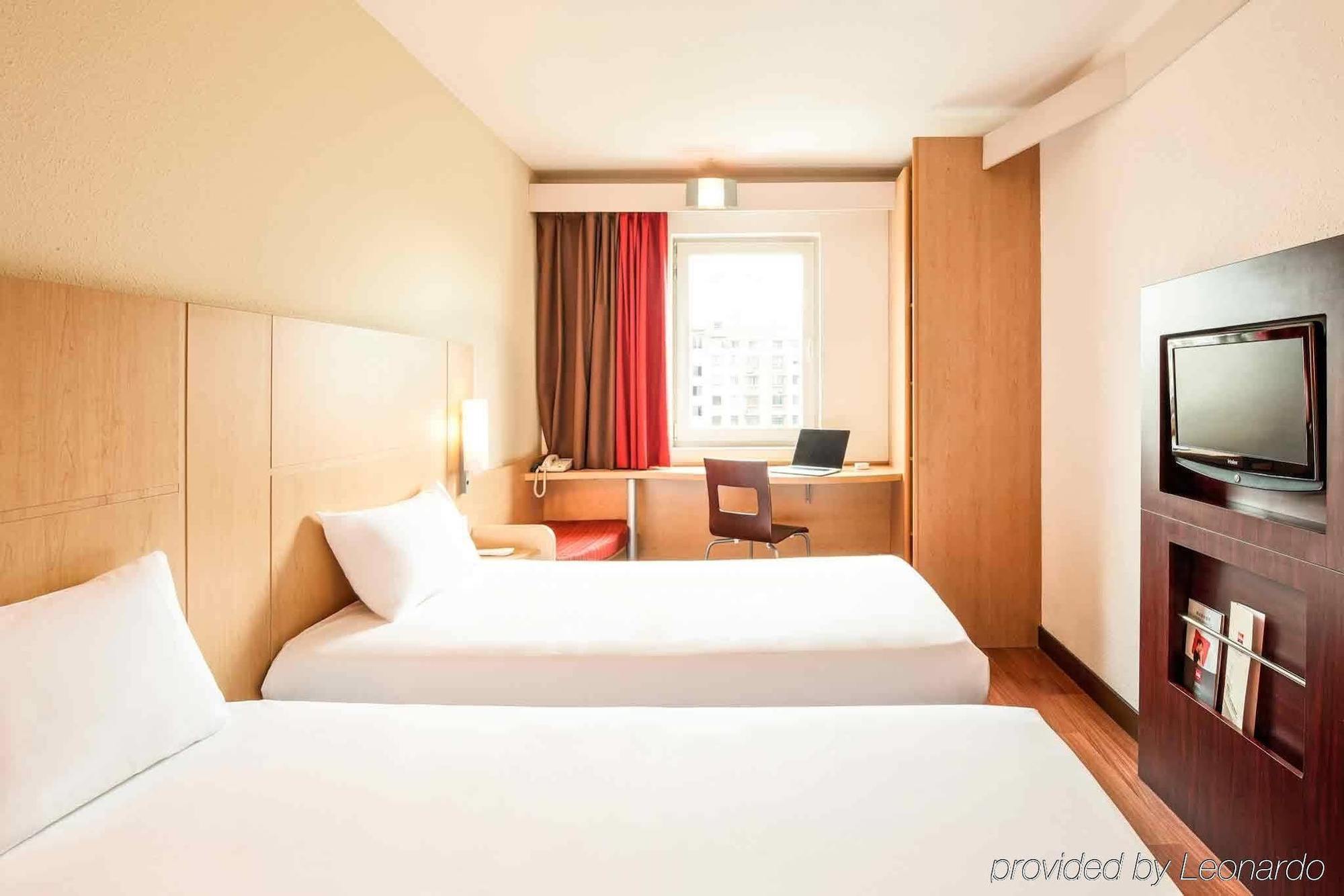 Ibis Wuxi Hi Tech Hotel Exterior foto